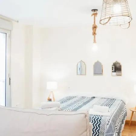 Appartamento Estudio En Zona Del Carmen, Gijon! 2 Personas *
